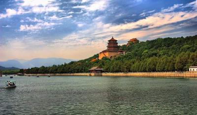 Beijing airport layover tour to Tiananmen Square, Forbidden City & Summer Palace by Subway